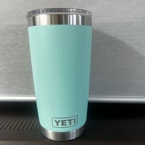 YETI 20oz Seafoam Travel Coffee Mug